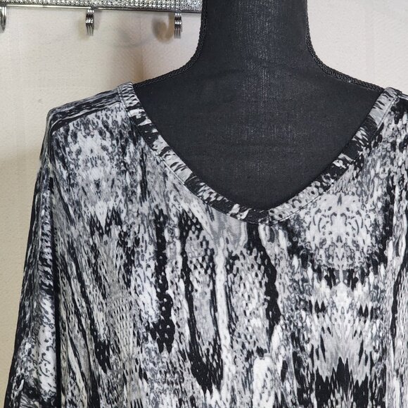Apt. 9 Black Grey White Rayon Span Snake Print 3/4 Sleeve Scoop Neck Tunic Sz 1X - Picture 5 of 16